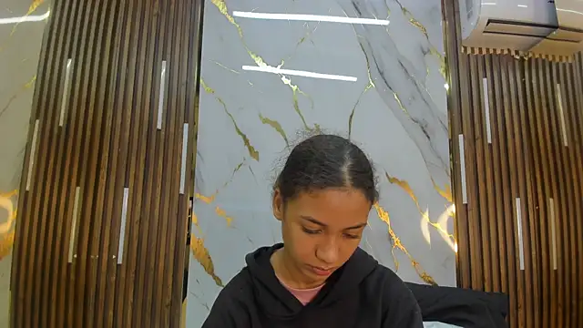 VictoriaDuart online show from 06.08.26