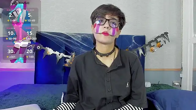 Tsuki Maru online show from 10.29.25