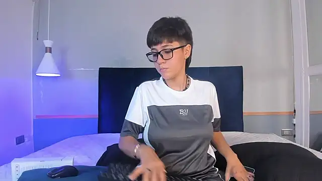 Tsuki Maru online show from 11.16.25