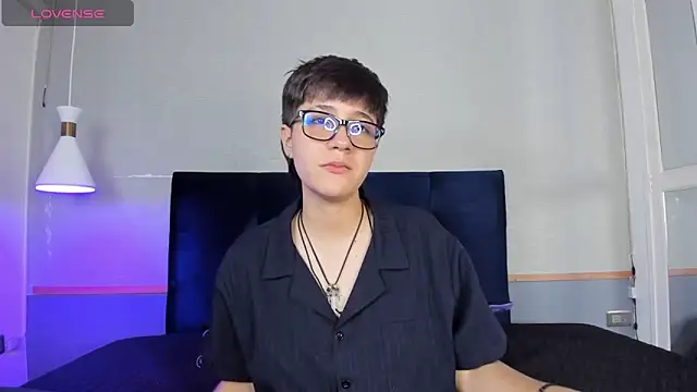 Tsuki Maru online show from 11.17.25