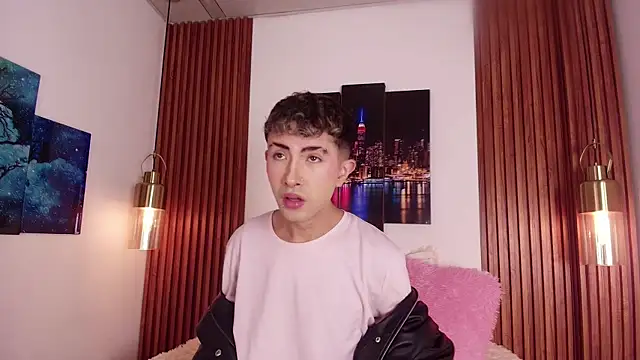 NoahXitrux online show from 09.23.25