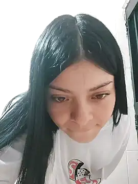 Snapshot of LunaJacobs chatting on 10.23.25 LunaJacobs online show from 10.23.25