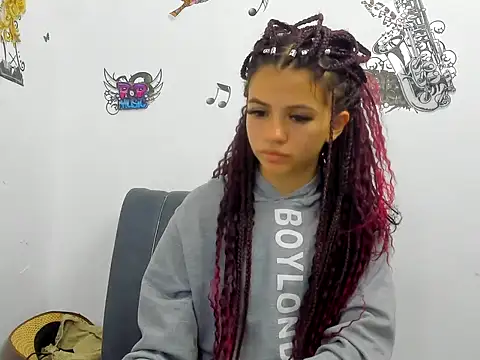 sarithasweettt online show from 10.17.25