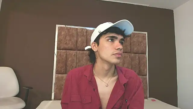 Snapshot of JoeCollins_ chatting on 10.22.25 JoeCollins online show from 10.22.25