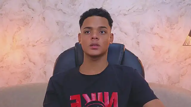 Valentino Thompson online show from 10.31.25