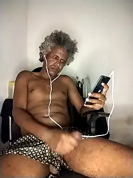 Snapshot of Dotadofans chatting on 10.01.25 Dotadofans online show from 10.01.25