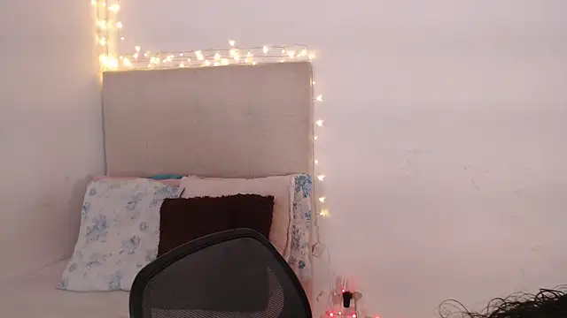 adelen smith online show from 09.28.25