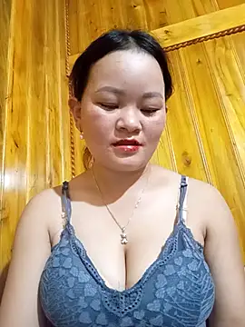 Snapshot of ctm-cute chatting on 10.16.25 ctm-cute online show from 10.16.25