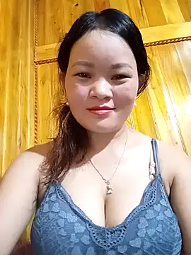 Snapshot of ctm-cute chatting on 10.17.25 ctm-cute online show from 10.17.25