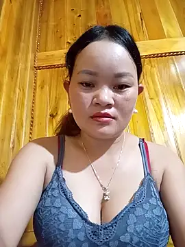 Snapshot of ctm-cute chatting on 10.20.25 ctm-cute online show from 10.20.25