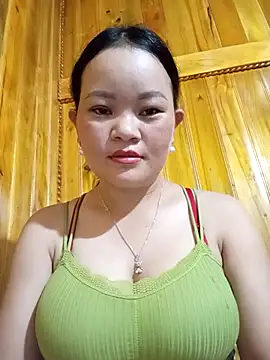 Snapshot of ctm-cute chatting on 10.20.25 ctm-cute online show from 10.20.25