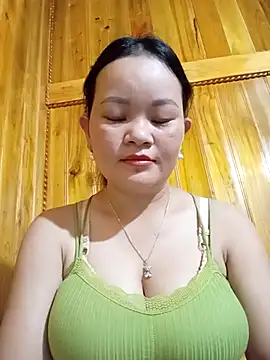 Snapshot of ctm-cute chatting on 10.21.25 ctm-cute online show from 10.21.25