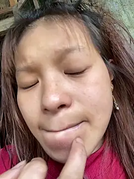 Snapshot of Mai_bb chatting on 10.16.25 Mai bb online show from 10.16.25