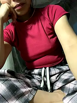 Snapshot of Mai_bb chatting on 10.25.25 Mai bb online show from 10.25.25