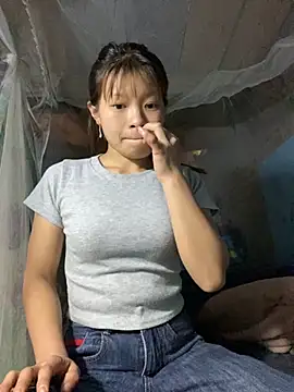 Snapshot of Mai_bb chatting on 11.07.25 Mai bb online show from 11.07.25