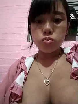 Snapshot of soope-00 chatting on 09.29.25 soope-00 online show from 09.29.25