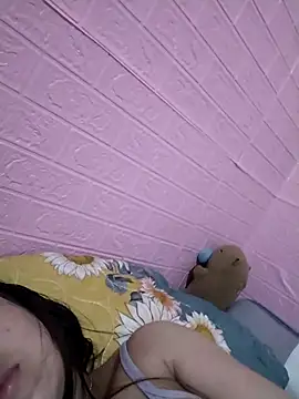 Snapshot of soope-00 chatting on 10.03.25 soope-00 online show from 10.03.25