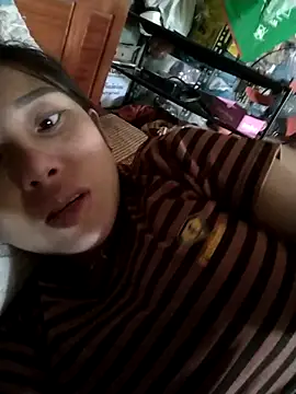 Snapshot of soope-00 chatting on 10.21.25 soope-00 online show from 10.21.25