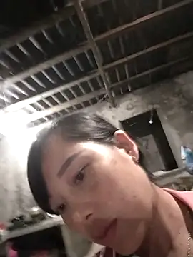 Snapshot of soope-00 chatting on 10.23.25 soope-00 online show from 10.23.25