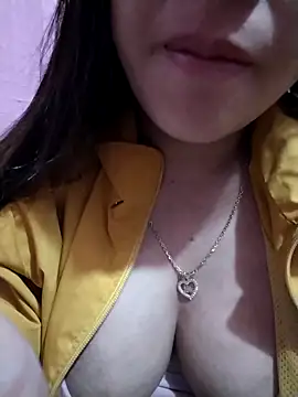 Snapshot of soope-00 chatting on 11.02.25 soope-00 online show from 11.02.25