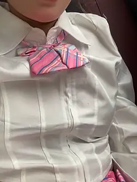 Snapshot of xixi_28 chatting on 10.04.25 xixi 28 online show from 10.04.25