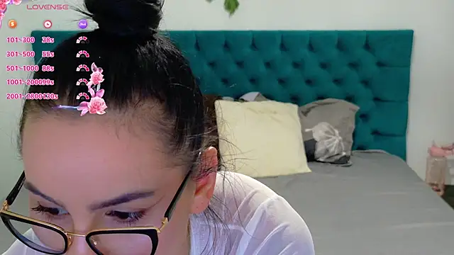 LexieRosse online show from 09.15.25