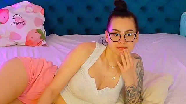 LexieRosse online show from 04.23.26