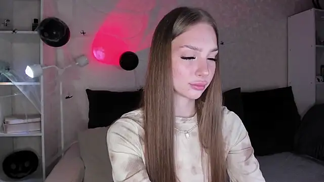 AliceLababy  online show from 11.02.25