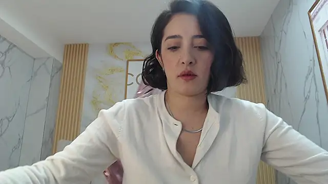 sara lopez s online show from 09.19.25