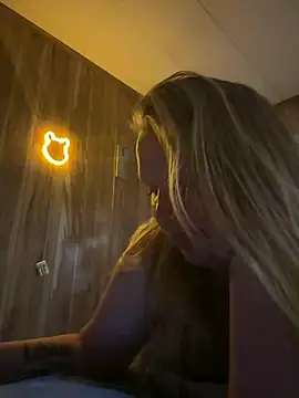 DomsSexDoll69 online show from 02.14.26