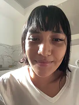 Snapshot of Amberdecolombia chatting on 11.16.25 Amberdecolombia online show from 11.16.25