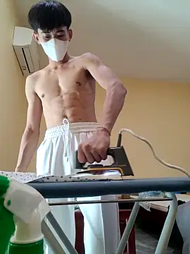 Snapshot of thienlong05 chatting on 11.04.25 thienlong05 online show from 11.04.25