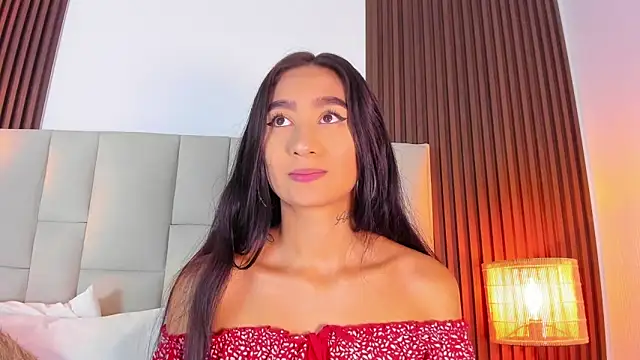 Nicolqueen  online show from 05.08.26