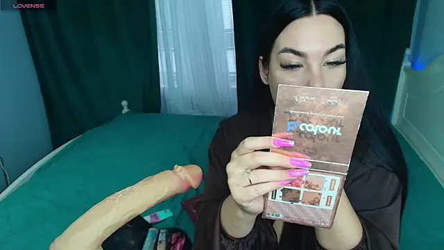 katerine Monroe online show from 10.25.25