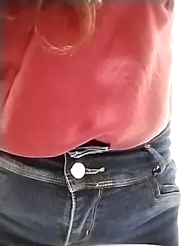 KittyHoleshot87 online show from 10.16.25