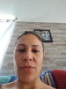 KittyHoleshot87 online show from 04.14.26