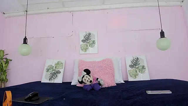 Lady rossee online show from 11.05.25