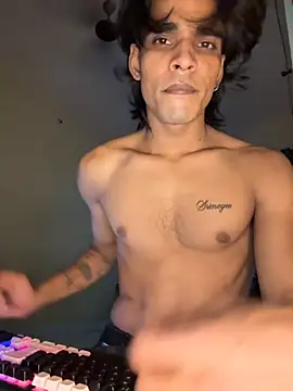 Snapshot of IndianSinsGlow chatting on 10.07.25 IndianSinsGlow online show from 10.07.25