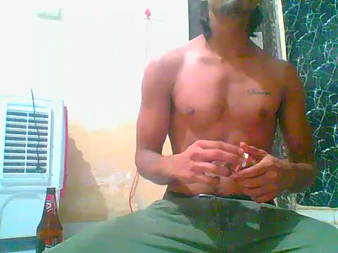 Snapshot of IndianSinsGlow chatting on 10.31.25 IndianSinsGlow online show from 10.31.25