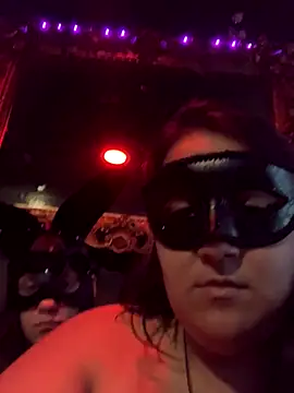 ElizabethRosee online show from 10.31.25