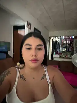 Snapshot of Sophie_Dreamss chatting on 10.05.25 Sophie Dreamss online show from 10.05.25