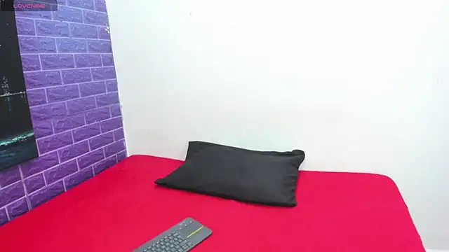 Cora 222 online show from 09.16.25