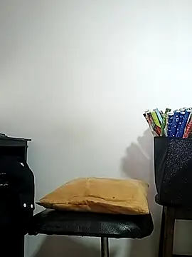 Dannaparis online show from 09.23.25