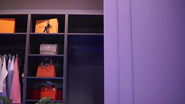 Snapshot of AishaaDevoe chatting on 09.20.25 AishaaDevoe online show from 09.20.25