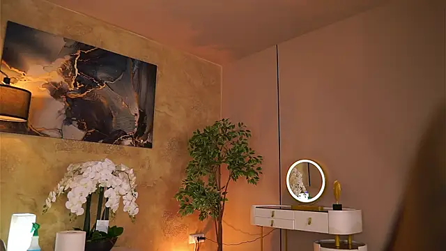 Snapshot of AishaaDevoe chatting on 11.07.25 AishaaDevoe online show from 11.07.25