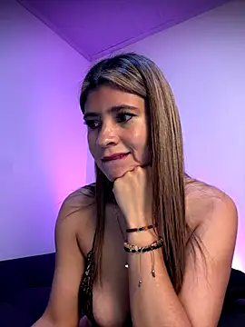 Skarlett 12  online show from 10.04.25