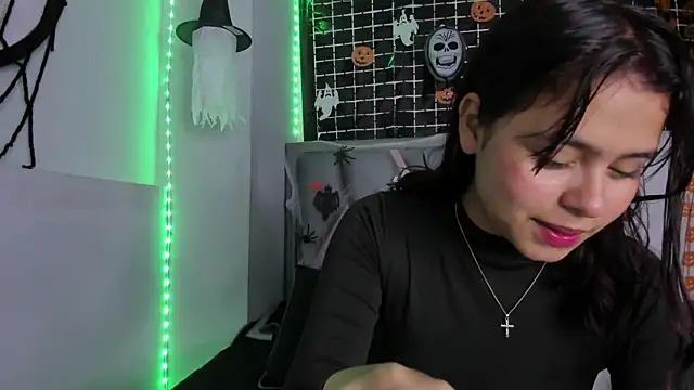 Snapshot of Sofia_villareal chatting on 10.16.25 Sofia villareal online show from 10.16.25