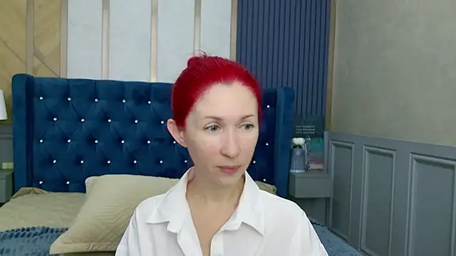 Snapshot of Sofia_Lix chatting on 10.10.25 Sofia Lix online show from 10.10.25