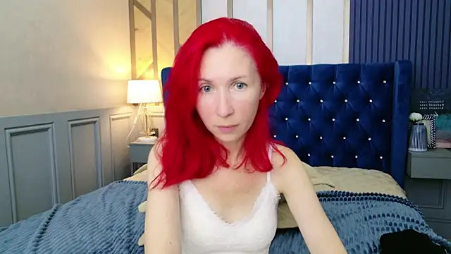 Snapshot of Sofia_Lix chatting on 10.16.25 Sofia Lix online show from 10.16.25