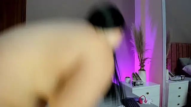 MaraRosenthal online show from 11.01.25